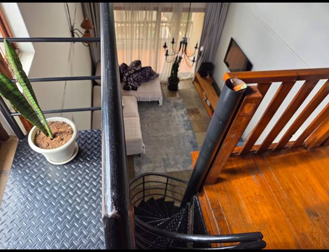 2 BEDROOM APARTMENT FOR SALE IN SUNNINGHILL